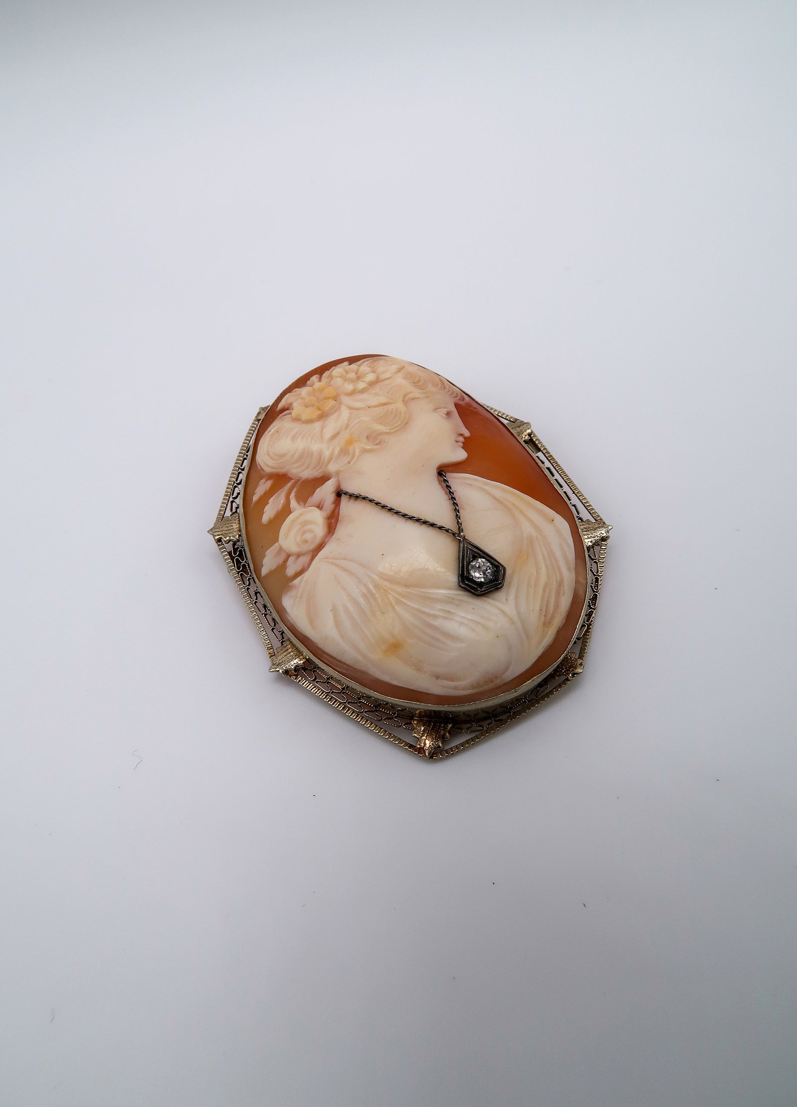 アクセサリー Antique Cameo Brooch s-l1200.jpg