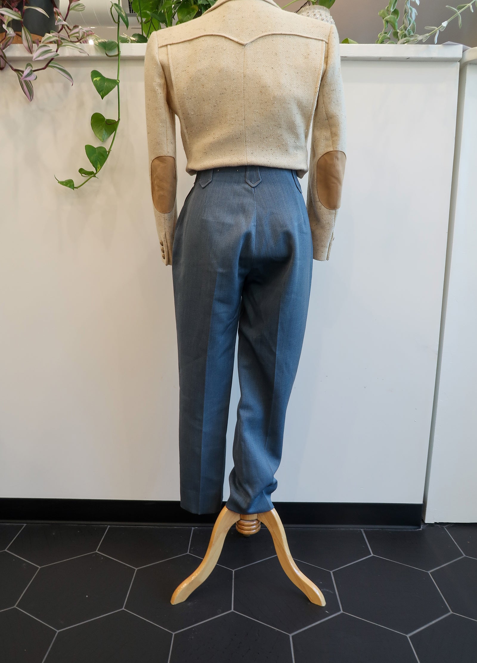 Rizzos_SterlingMoon_1950s_HBar