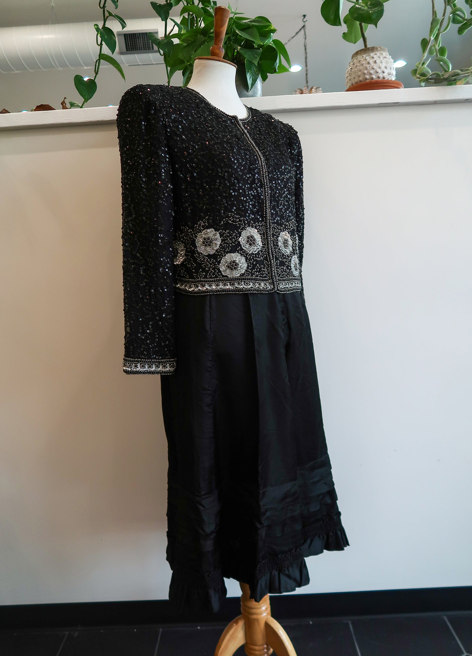 laurence kazar beaded dress Vintage Laurence Kazar Beaded Jacket – Rizzo's