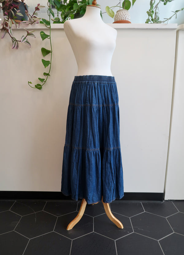 1990s Vintage Venezia Denim Circle Skirt