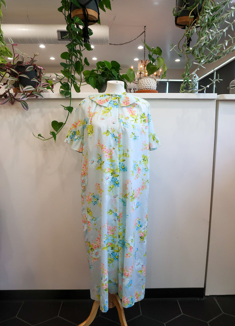 Smart Time Floral Robe